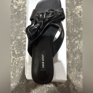 Nine West Black Chain Detail Sandals. Size 6.5
